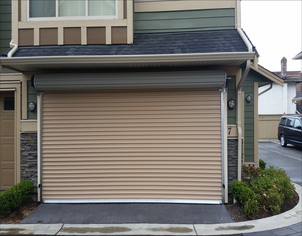 residential-roll-up-garage-door Unlocking the Advantages of Residential Roll Up Garage Doors: Enhancing Your Home's Style and Functionality