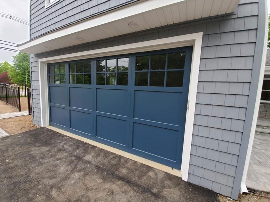 garage-doors-aluminum-1024x768 Why Aluminum Garage Doors Are the Modern Homeowner’s Best Friend