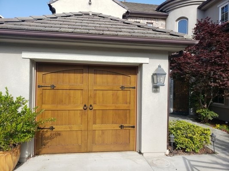 golden-standard-garage-door Golden Standard Garage Door: Elevating Residential Security and Aesthetics