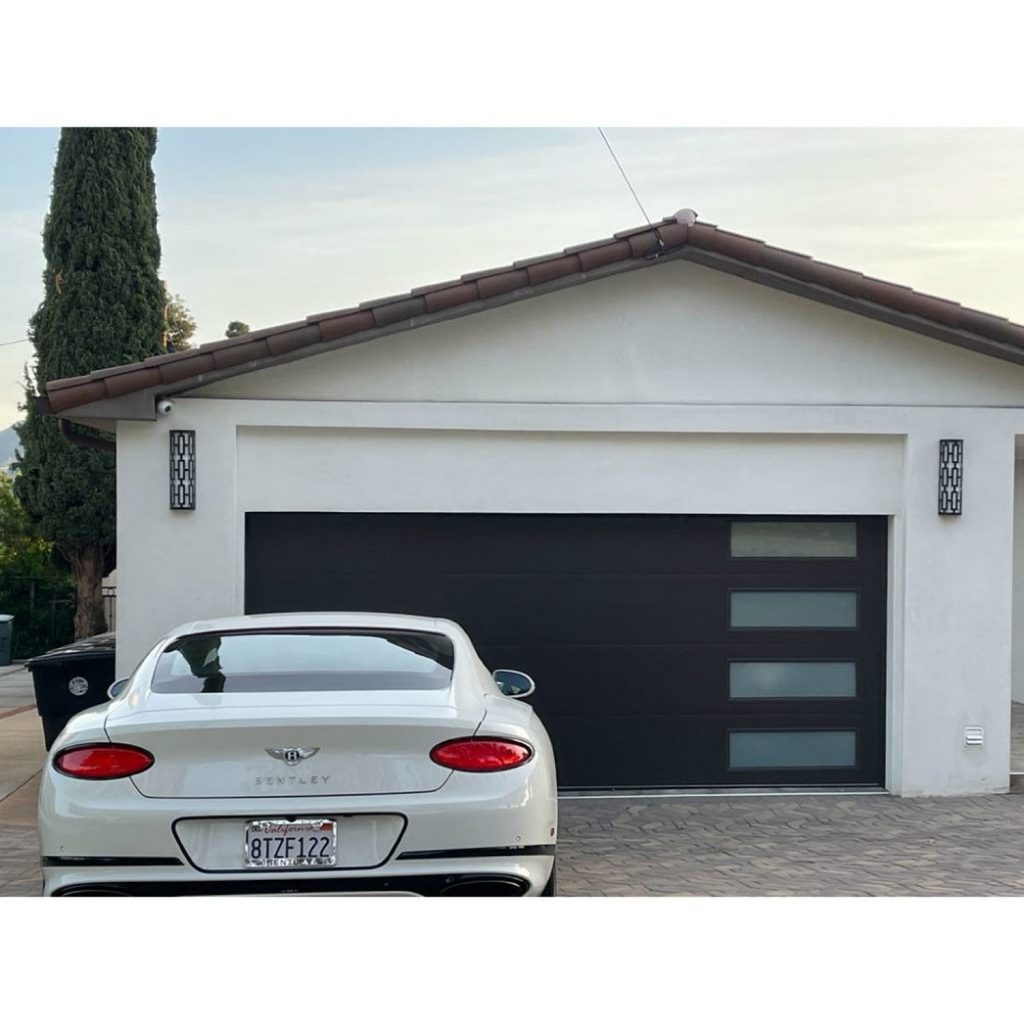 hintex-garage-doors-1024x1024 Hintex Garage Doors: Elevating Home Security and Aesthetics